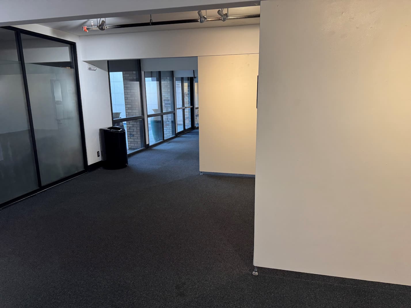 Atrium Gallery Corner 3
